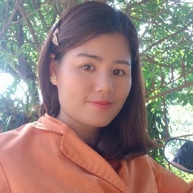 Huế Nguyễn