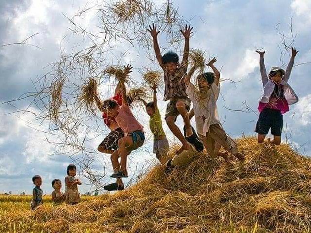 QUÊ HƯƠNG TUỔI THƠ TÔI (Từ Huy)